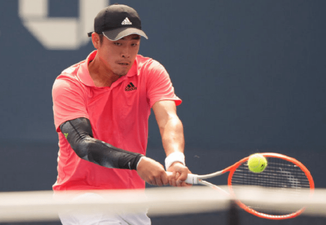 与联赛相比 与联赛相比